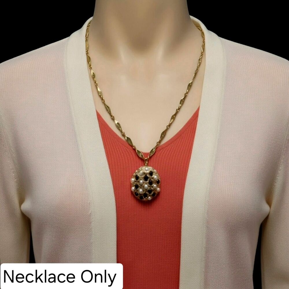 Vintage Signed Geno Ltd Faux Pearl Black Cabochon Lattice Pendant Necklace